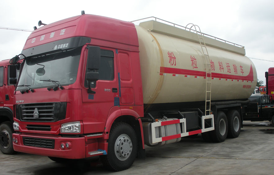 保定與張家口粉粒物料運輸車 質量優選與價格分析