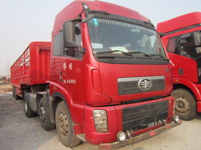 二手解放新大威雙導(dǎo)向牽引車半掛車 經(jīng)濟實用的專用汽車選擇